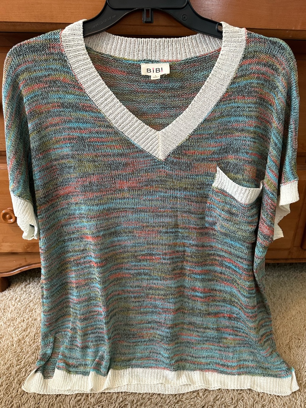 NWOT BIBI MULTI COLOR LIGHTWEIGHT TOP
